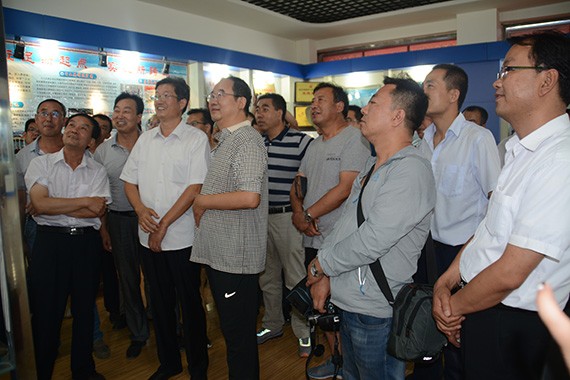 平凉市水利工程现代化治理观摩组到威廉希尔williamhill节水集团旅行考察 - 威廉希尔williamhill新闻 - 新闻中心 - 观摩,平凉市,治理,水利工程,考察,现代化,公司,威廉希尔williamhill,节水