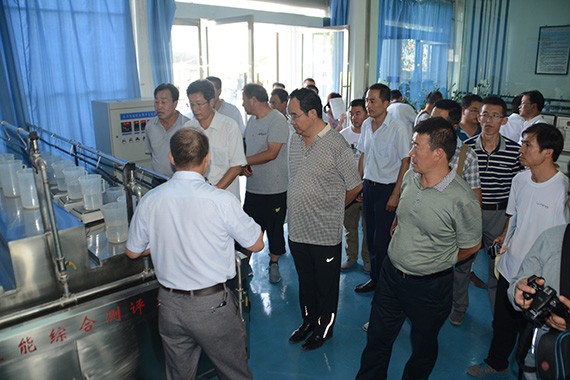 平凉市水利工程现代化治理观摩组到威廉希尔williamhill节水集团旅行考察 - 威廉希尔williamhill新闻 - 新闻中心 - 观摩,平凉市,治理,水利工程,考察,现代化,公司,威廉希尔williamhill,节水