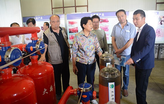 山东省莱芜市政协考察团到集团公司旅行考察 - 威廉希尔williamhill新闻 - 新闻中心 - 考察团,市政协,集团公司,莱芜,考察,山东省,节水,威廉希尔williamhill,nbsp