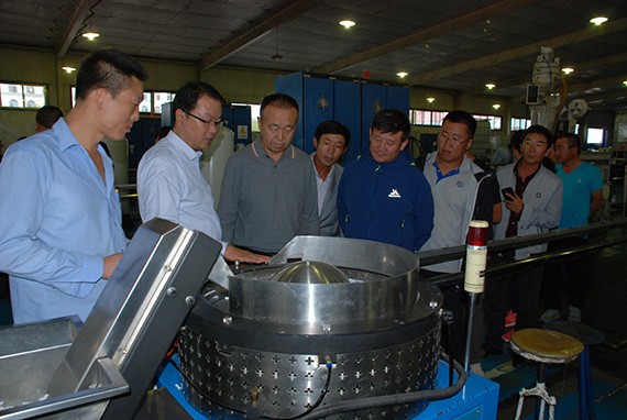 内蒙古阿拉善盟阿右旗节水浇灌考察团到集团公司旅行考察 - 威廉希尔williamhill新闻 - 新闻中心 - 考察团,nbsp,考察,公司,集团公司,节水浇灌,行在,威廉希尔williamhill,节水