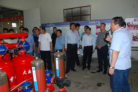 内蒙古阿拉善盟阿右旗节水浇灌考察团到集团公司旅行考察 - 威廉希尔williamhill新闻 - 新闻中心 - 考察团,nbsp,考察,公司,集团公司,节水浇灌,行在,威廉希尔williamhill,节水