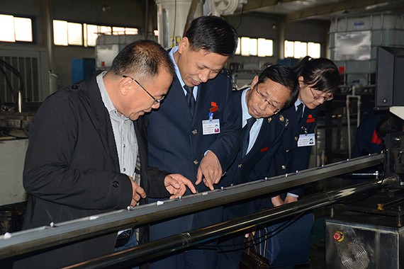 酒泉市国税局局长张智一行莅临威廉希尔williamhill节水集团调研指导 - 威廉希尔williamhill新闻 - 新闻中心 - 局长,张智,一行,国税局,公司,nbsp,酒泉市,调研,集团