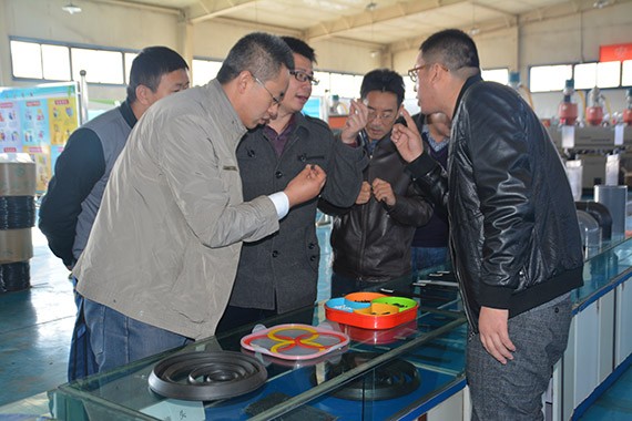 &#34;西部牧区高效节水浇灌手艺与集成应用&#34;项目课题组莅临威廉希尔williamhill节水集团调研考察 - 威廉希尔williamhill新闻 - 新闻中心 - 牧区,西部,nbsp,高效,项目,手艺,节水,amp,集成