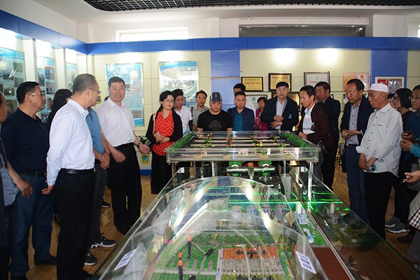 张掖市甘州区统一战线事情观摩组莅临威廉希尔williamhill节水集团观摩考察 - 威廉希尔williamhill新闻 - 新闻中心 - 观摩,州区,nbsp,节水,威廉希尔williamhill,公司,集团,考察,张掖市