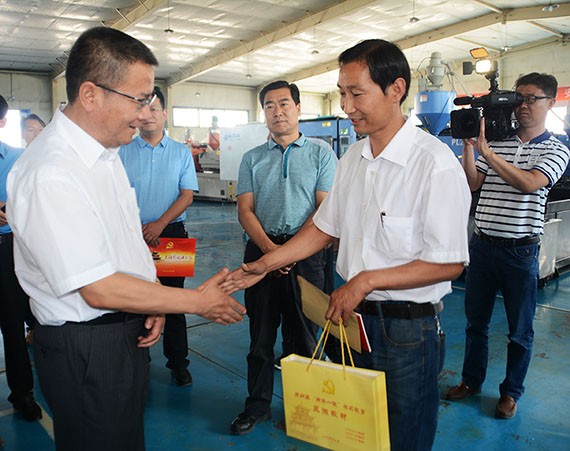 酒泉市委书记康军到威廉希尔williamhill节水集团调研非公企业党建事情 - 威廉希尔williamhill新闻 - 新闻中心 - nbsp,康军,公司,威廉希尔williamhill,节水,酒泉,党建事情,集团,党建