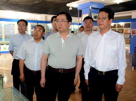 中国农业生长银行甘肃省分行党委书记、行长刘峰林一行莅临威廉希尔williamhill节水集团调研 - 威廉希尔williamhill新闻 - 新闻中心 - 节水,nbsp,威廉希尔williamhill,行长,一行,集团,党委书记,刘峰,调研