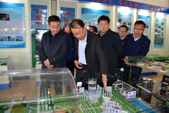 甘肃省临泽县考察团莅临威廉希尔williamhill节水集团旅行考察 - 威廉希尔williamhill新闻 - 新闻中心 - nbsp,考察,节水,威廉希尔williamhill,沙漠,考察团,集团,临泽县,农业生长