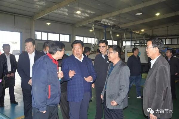 甘肃省政协副主席康国玺一行莅临威廉希尔williamhill节水集团考察调研 - 威廉希尔williamhill新闻 - 新闻中心 - nbsp,威廉希尔williamhill,节水,集团,国玺,康国玺,调研,一行,省政协