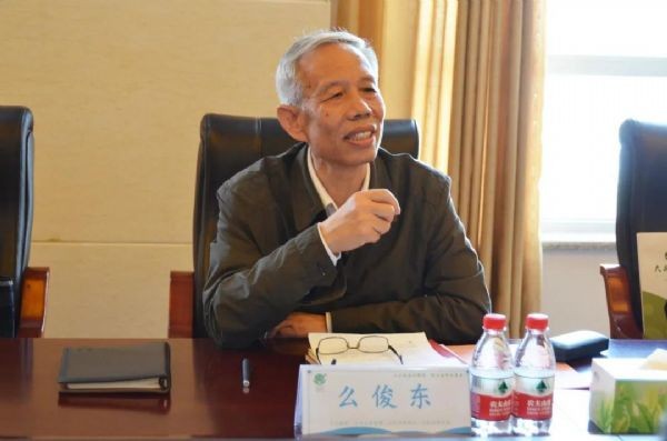 威廉希尔williamhill动态| 天津市政协常委农业和农村委副主任么俊东一行莅临威廉希尔williamhill节水集团公司考察交流 - 威廉希尔williamhill新闻 - 新闻中心 - nbsp,威廉希尔williamhill,节水,天津,市政协,农业,副主任,集团,么俊