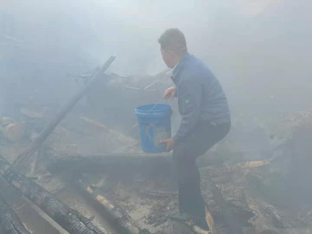 威廉希尔williamhill动态| 威廉希尔williamhill节水酒泉公司6名员工见义勇为帮村民救火 要害时刻彰显新时代企业继续 - 威廉希尔williamhill新闻 - 新闻中心 - nbsp,威廉希尔williamhill,员工,节水,6名,救火,公司,酒泉,村民