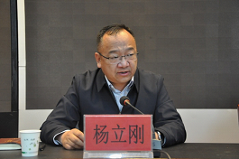 捐资助学| 威廉希尔williamhill节水集团划分在酒泉中学和临水中心小学开展捐资助学公益活动 - 社会责任 - 新闻中心 - 威廉希尔williamhill,集团,酒泉,节水,捐资助学,中学,中心,小学