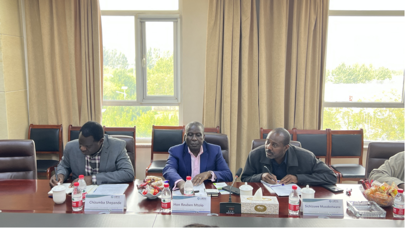 威廉希尔williamhill动态| 赞比亚农业部部长一行考察威廉希尔williamhill节水集团 - 威廉希尔williamhill新闻 - 新闻中心 - 赞比亚,威廉希尔williamhill,节水,部长,集团,农业,农业部,考察,一行