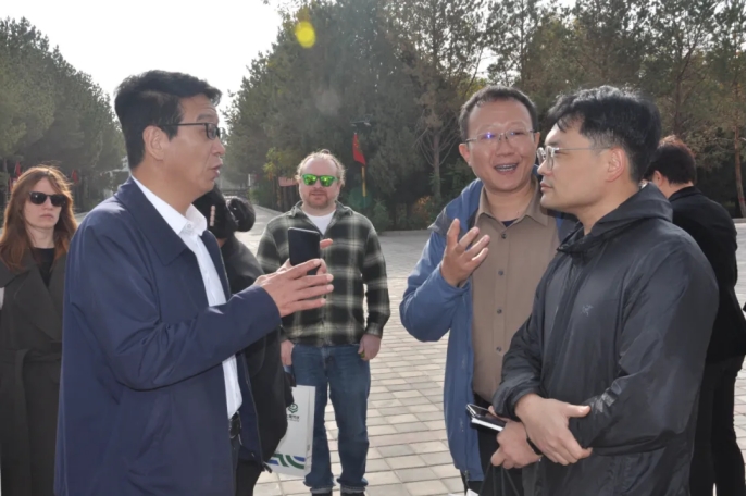 威廉希尔williamhill动态| 十国媒体采访团走进威廉希尔williamhill节水集团酒泉总部 - 威廉希尔williamhill新闻 - 新闻中心 - 威廉希尔williamhill,节水,集团,媒体,酒泉,nbsp,总部,采访团