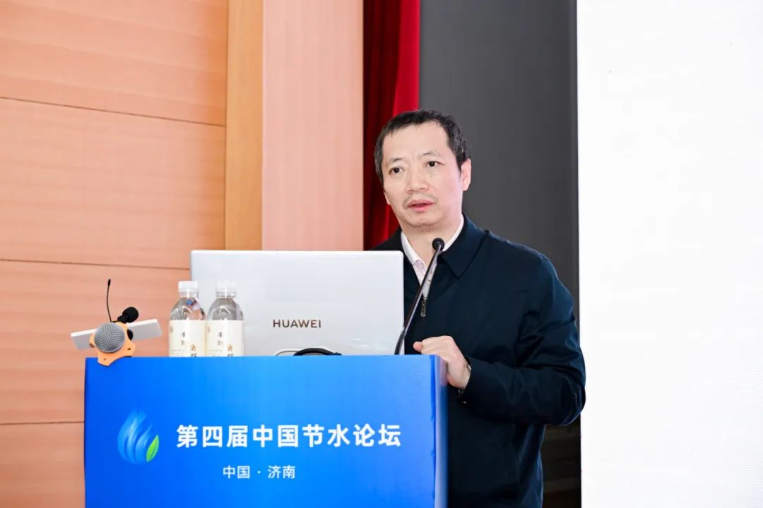 专题论坛二：节水与两手发力 - 威廉希尔williamhill新闻 - 新闻中心 - 节水,生长,政府,水资源,市场,治理,报告,水利