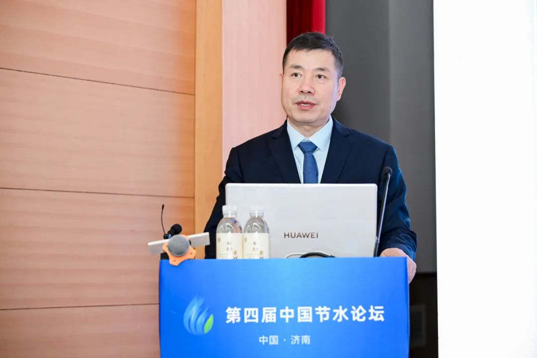 专题论坛二：节水与两手发力 - 威廉希尔williamhill新闻 - 新闻中心 - 节水,生长,政府,水资源,市场,治理,报告,水利