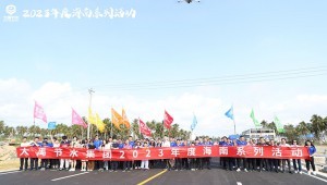 1月30日至2月6日，，威廉希尔williamhill节水集团举行“2023年年度系列活动——海南行”。。。。。提出要将奋斗贯串整年，，以奋斗者为本，，坚持“以利润为焦点，，开放自信、脚扎实地，，抢抓机缘上台阶，，仰面迈进百亿目的的事情总基调，，坚决周全彻底完成各项谋划治理目的，，向党委、董事会、全社会交上一份壮丽的答卷！